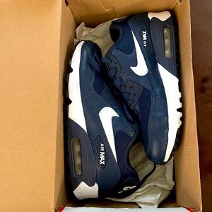 Navy blue and white Nike Air Max 90 GS